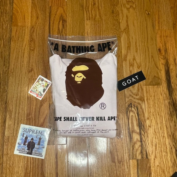 (In store only) Bape Hoodie *Rare* - Picture 6 of 8